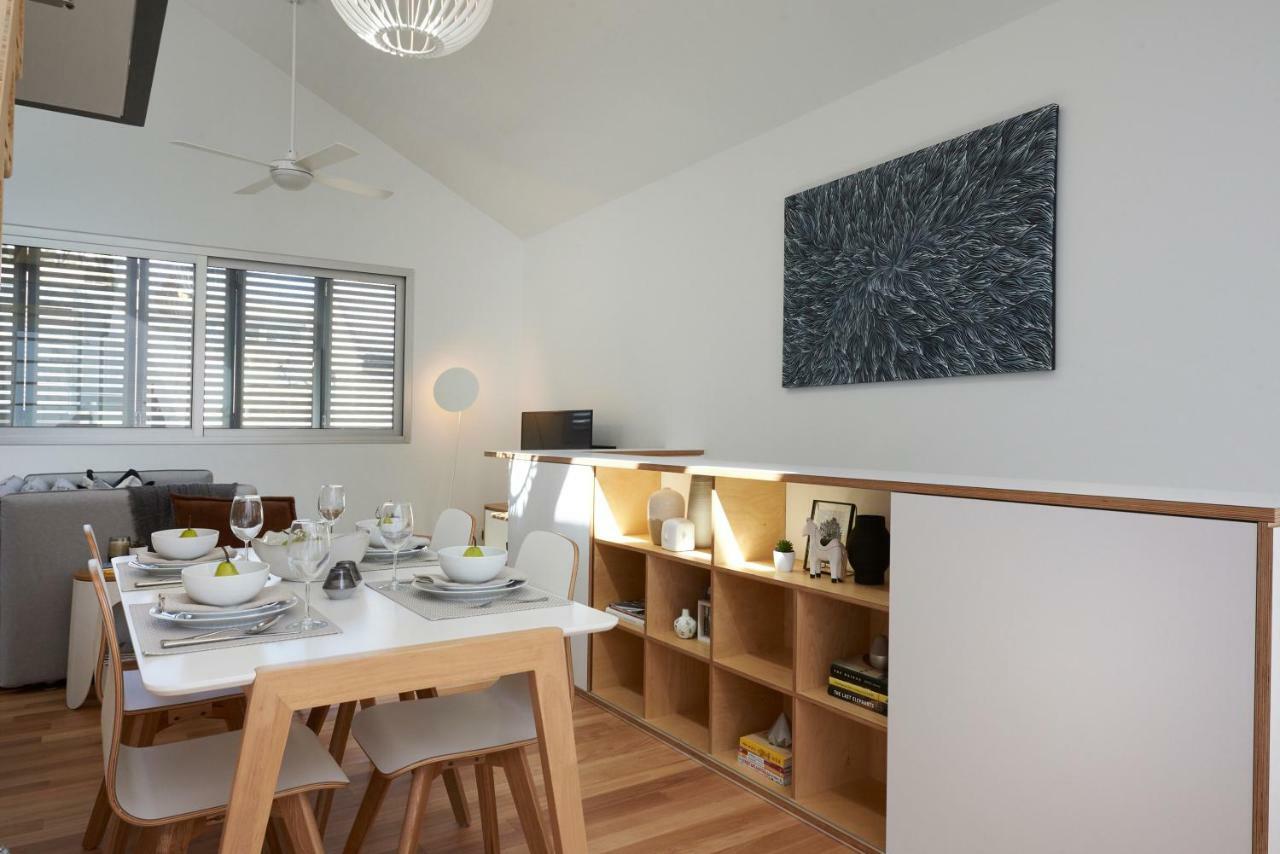 Reuss - A Retreat! * Sydney